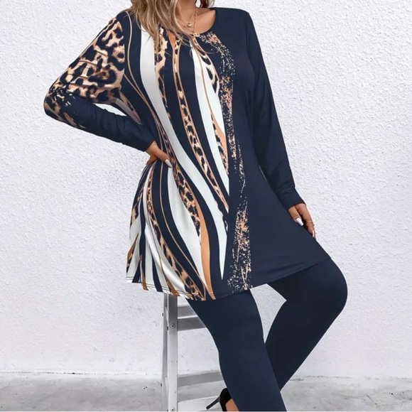 Tunic blouse NWOT. Never worn/didn’t fit - Picture 4 of 5